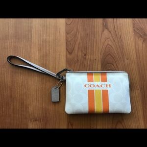 Coach Wristlet Brand New!!!